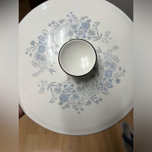 EUC VINTAGE WEDGEWOOD BELLE FLEUR COVERED VEGETABLE SERVING BOWL w PLATINUM TRIM - Picture 2 of 7